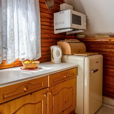 Tiltott Rengeteg Vendeghaz Villa Balatonfuzfo Exterior photo